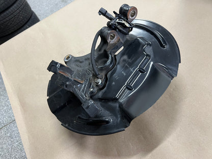 2015-2020 Ford Mustang 5.0L GT LH Driver Side Front Spindle Knuckle Hub
