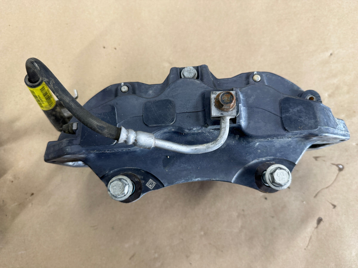 2015-2023 Ford Mustang GT Front 6 Piston BREMBO Brake Calipers - OEM