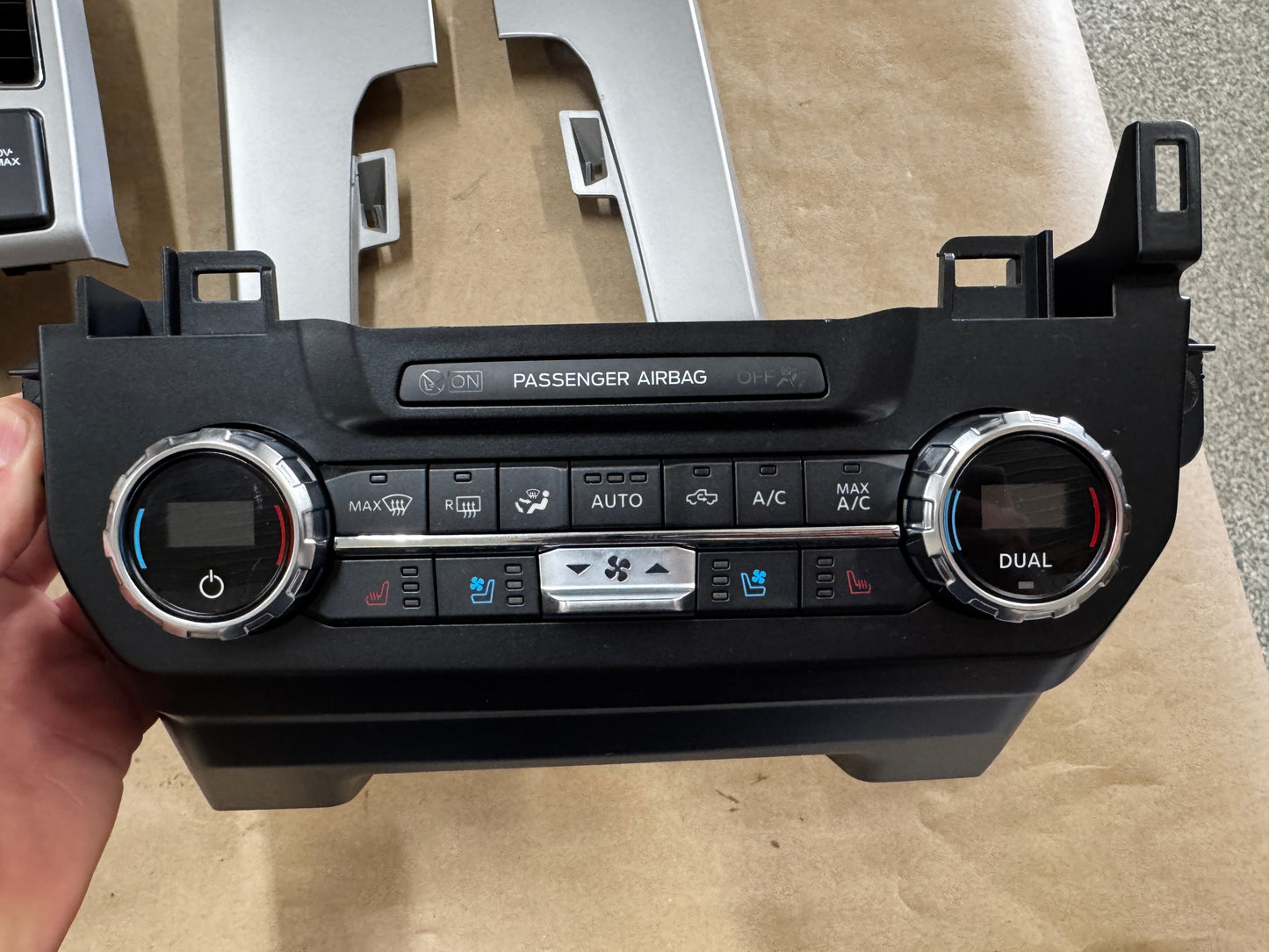 2022 Ford F-250 Touch Screen 12" Controls Head Unit Sync Module Radio - OEM