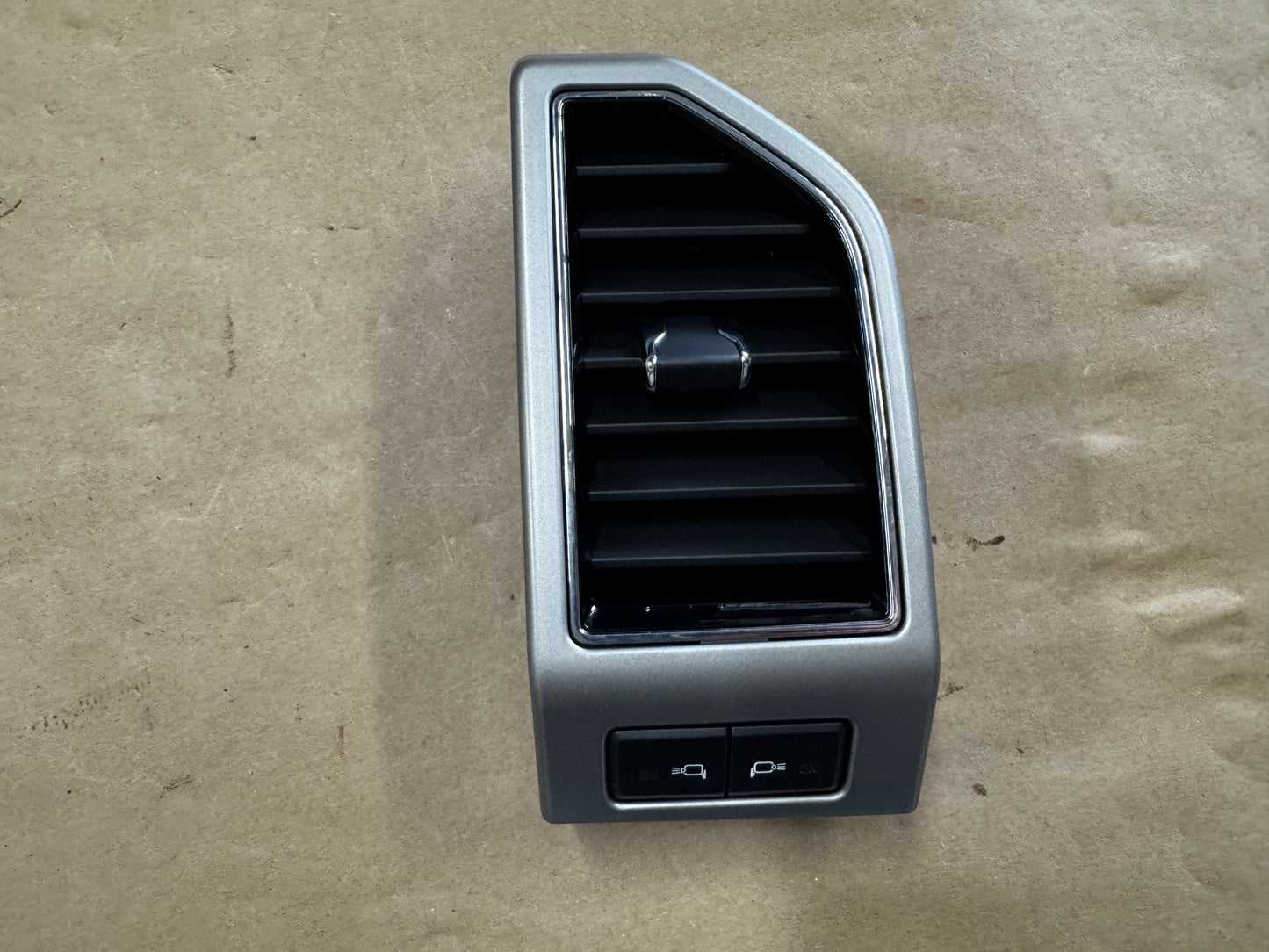 2017-2022 Ford F-250 F-350 LH Driver Side Dash Vent Trim Light Buttons - OEM