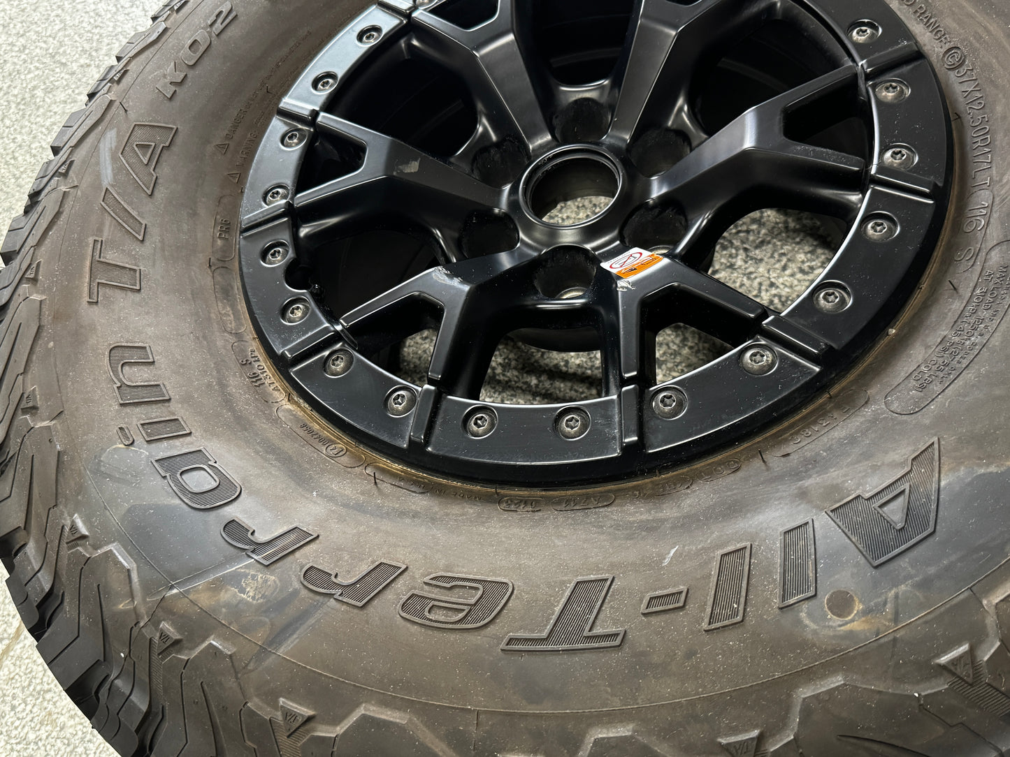 2023-2025 F-150 Raptor R Bead Lock Wheel Rim 17x8.5" BFGoodrich 37x12.50x17