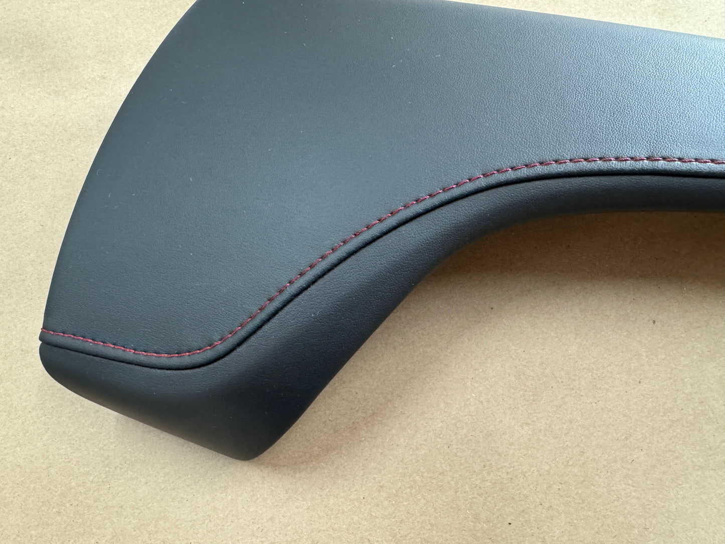 2016-2023 Chevy Camaro ZL1 Black Leather Console Lid Red Stitching OEM
