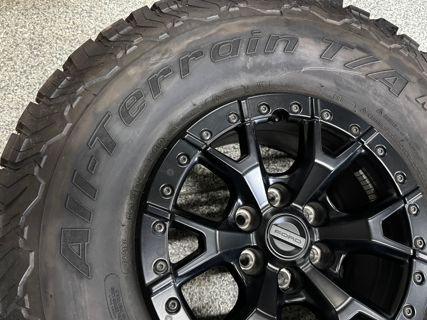 2023-2025 F-150 Raptor R Bead Lock Wheel Rim 17x8.5" BFGoodrich 37x12.50x17