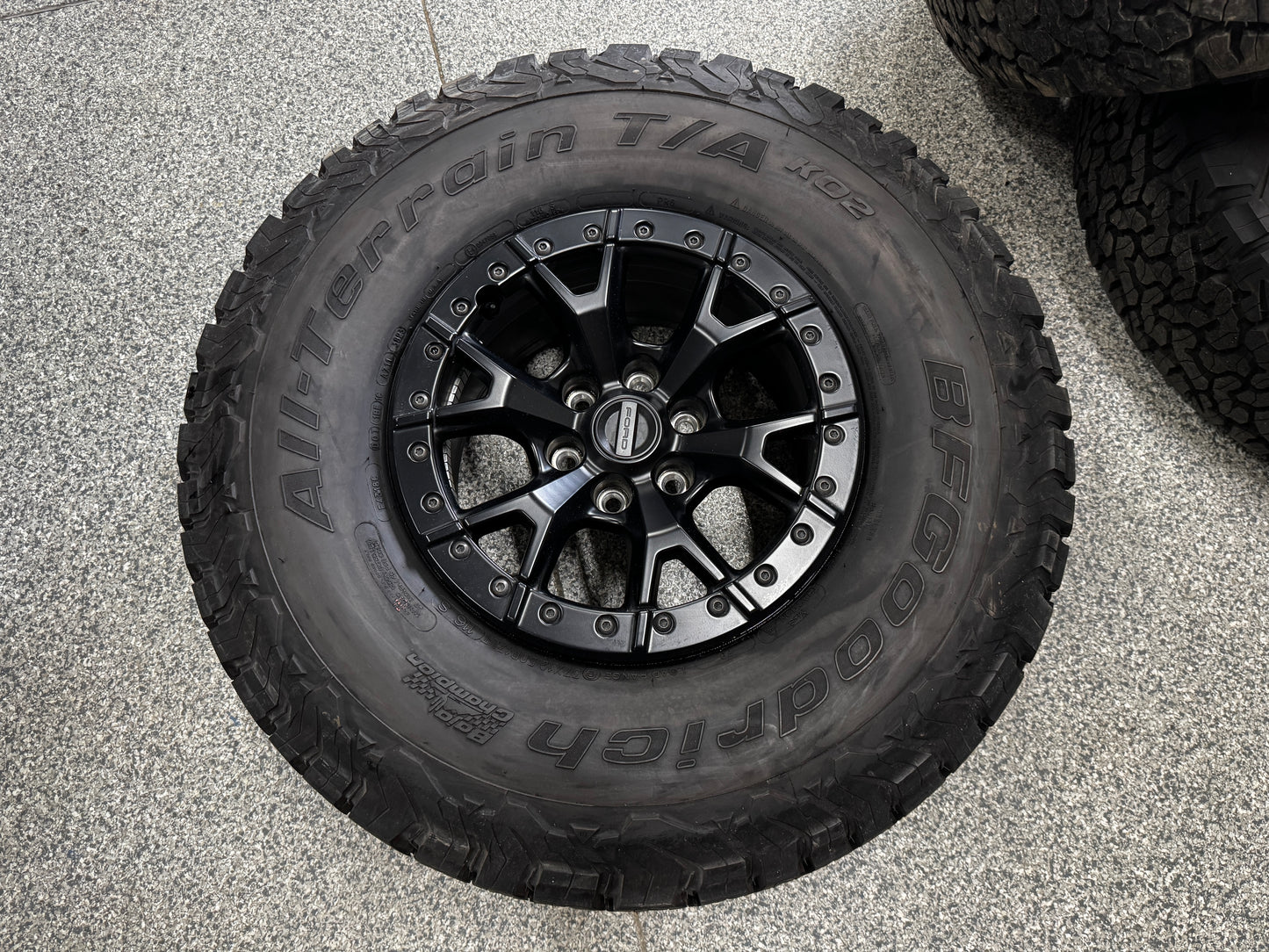 2023-2025 F-150 Raptor R Bead Lock Wheel Rim 17x8.5" BFGoodrich 37x12.50x17