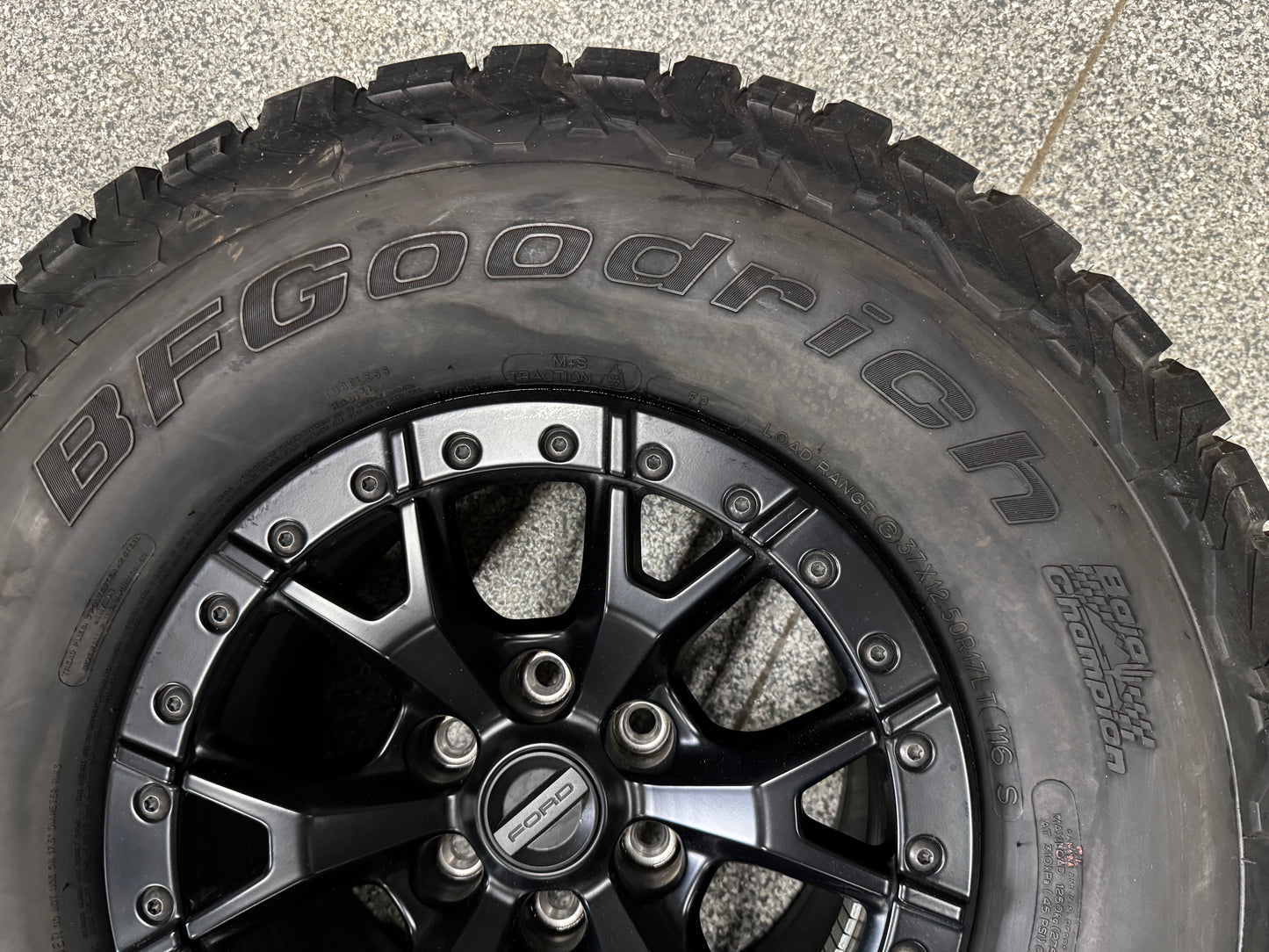 2023-2025 F-150 Raptor R Bead Lock Wheel Rim 17x8.5" BFGoodrich 37x12.50x17