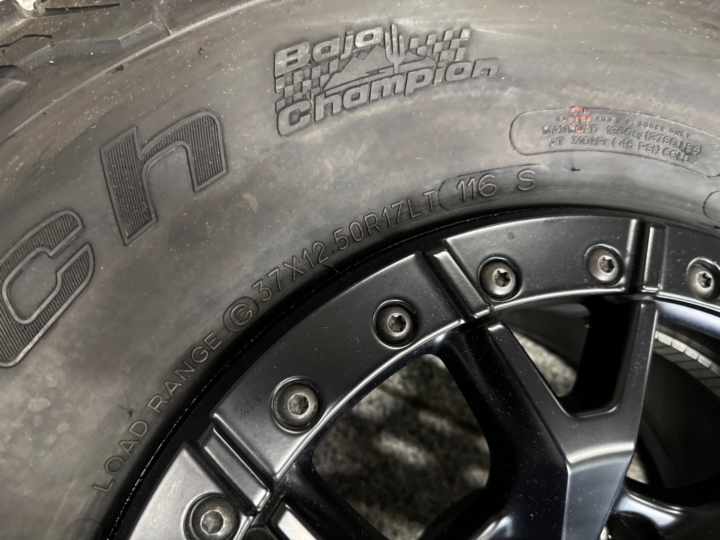 2023-2025 F-150 Raptor R Bead Lock Wheel Rim 17x8.5" BFGoodrich 37x12.50x17
