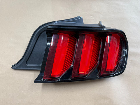 2015-2017 Ford Mustang GT350 GT V6 EcoBoost Tail Light RH Pass. Side LED