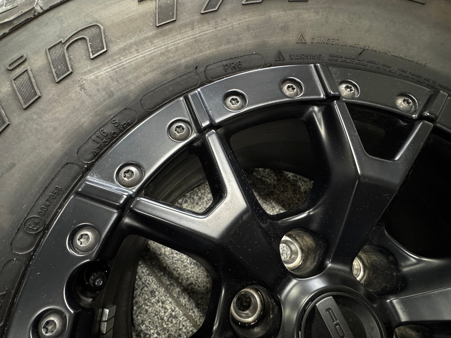 2023-2025 F-150 Raptor R Bead Lock Wheel Rim 17x8.5" BFGoodrich 37x12.50x17