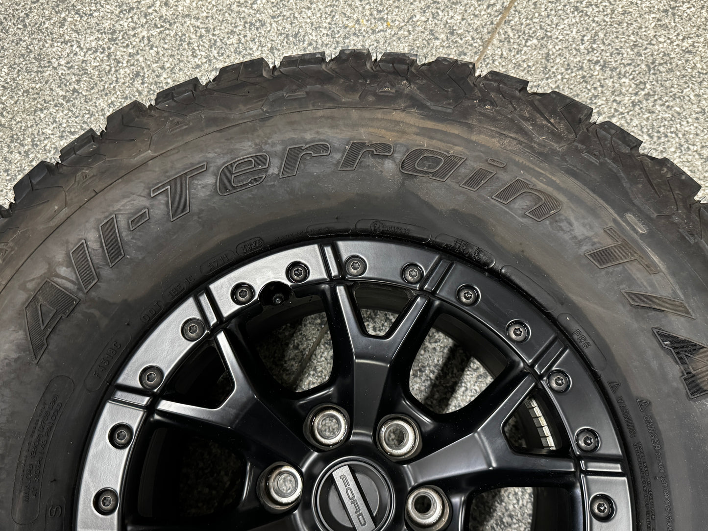 2023-2025 F-150 Raptor R Bead Lock Wheel Rim 17x8.5" BFGoodrich 37x12.50x17