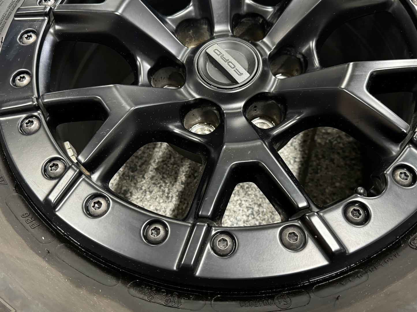2023-2025 F-150 Raptor R Bead Lock Wheel Rim 17x8.5" BFGoodrich 37x12.50x17