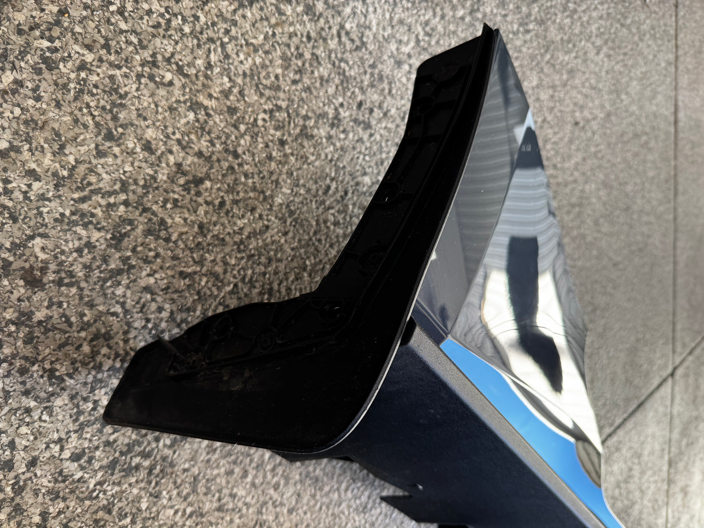 2024-2025 Mustang GT LH Driver Side Skirt Molding KU