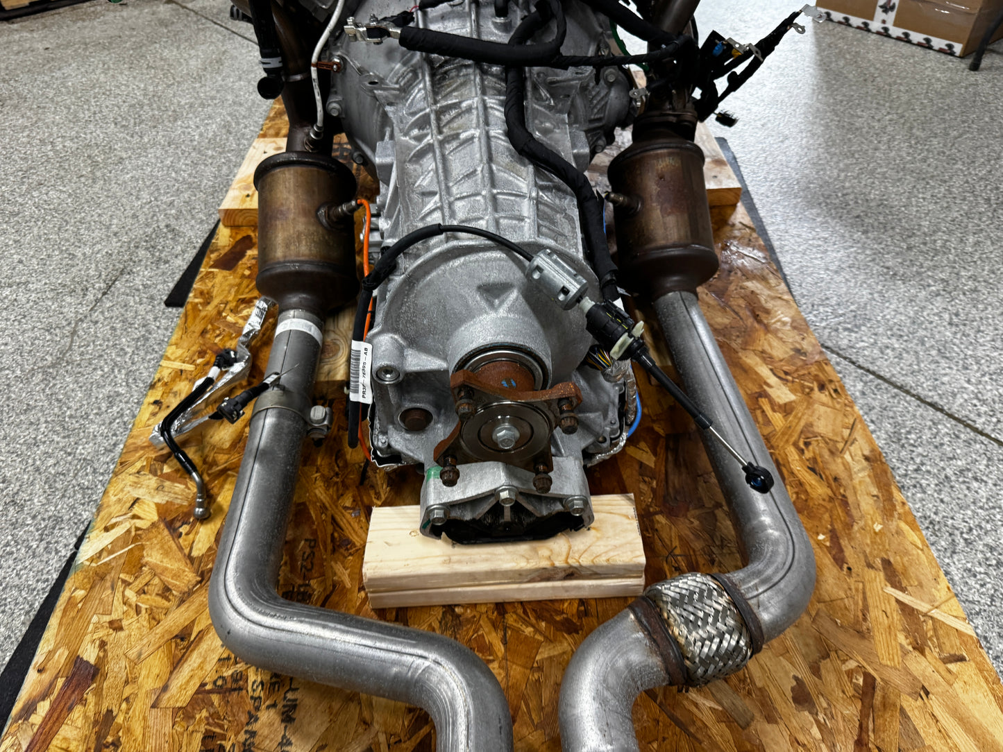 2026 Mustang 5.0 Coyote Gen 4 Engine Drivetrain 10R80Transmission 1300 Miles