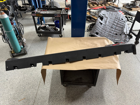 2015-2023 Mustang GT V6 LH Side Skirt Molding Driver Side "J7"