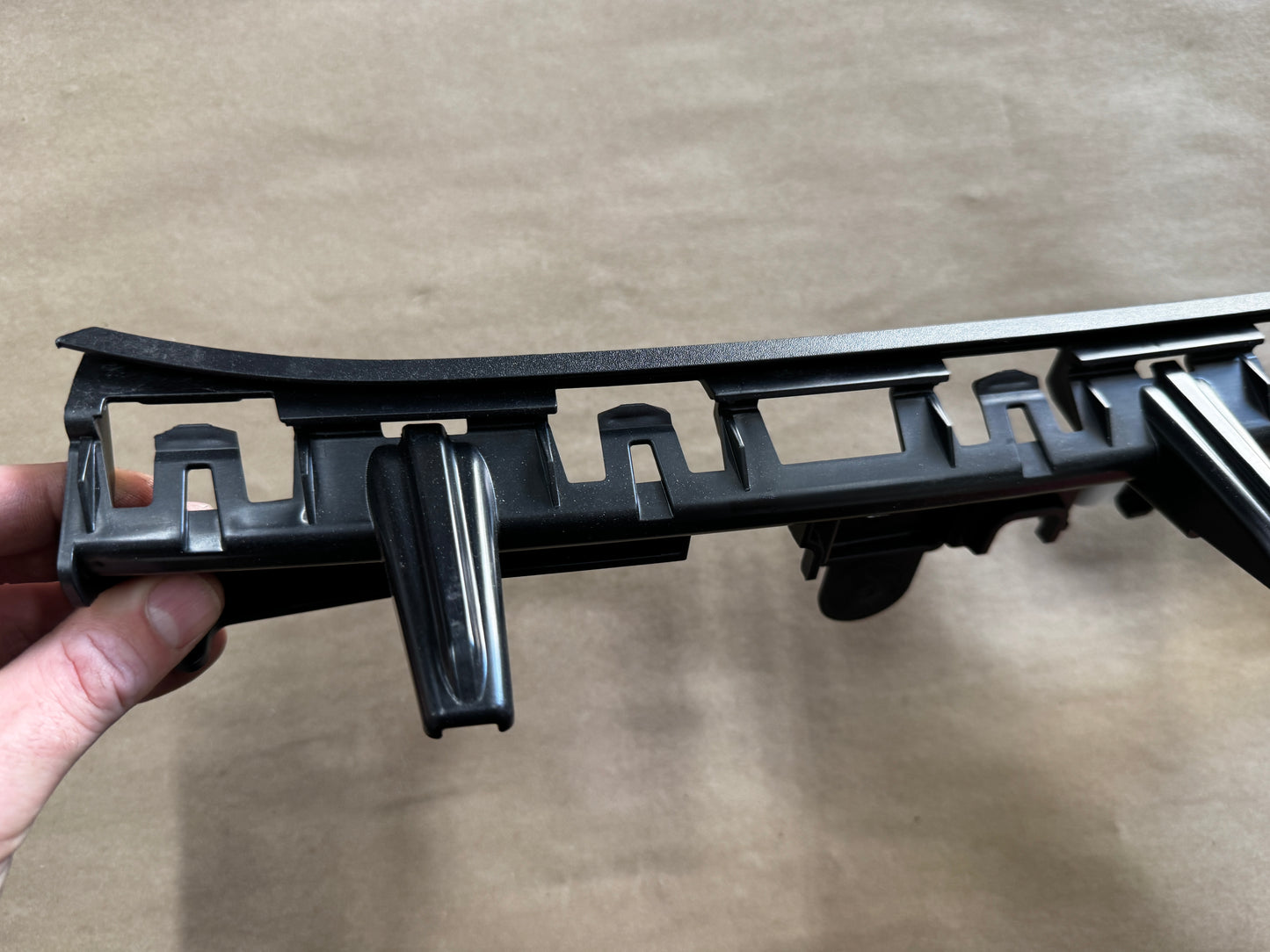 2024-2025 Mustang GT S650 Rear Bumper Middle Bracket