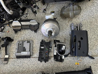 2022 Mustang 5.0 Coyote Gen 3 Engine Drivetrain 10R80 Automatic Auto
