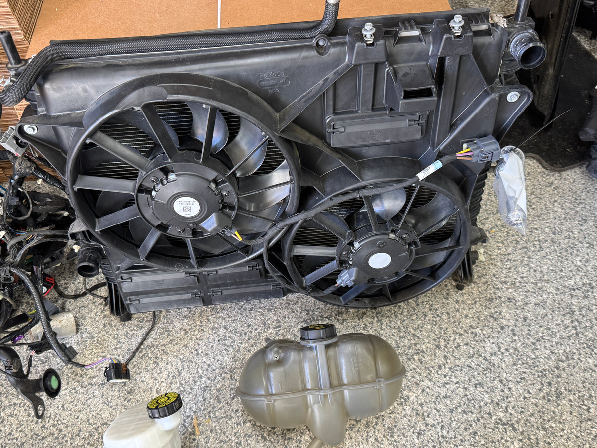2022 Mustang 5.0 Coyote Gen 3 Engine Drivetrain 10R80 Automatic Auto