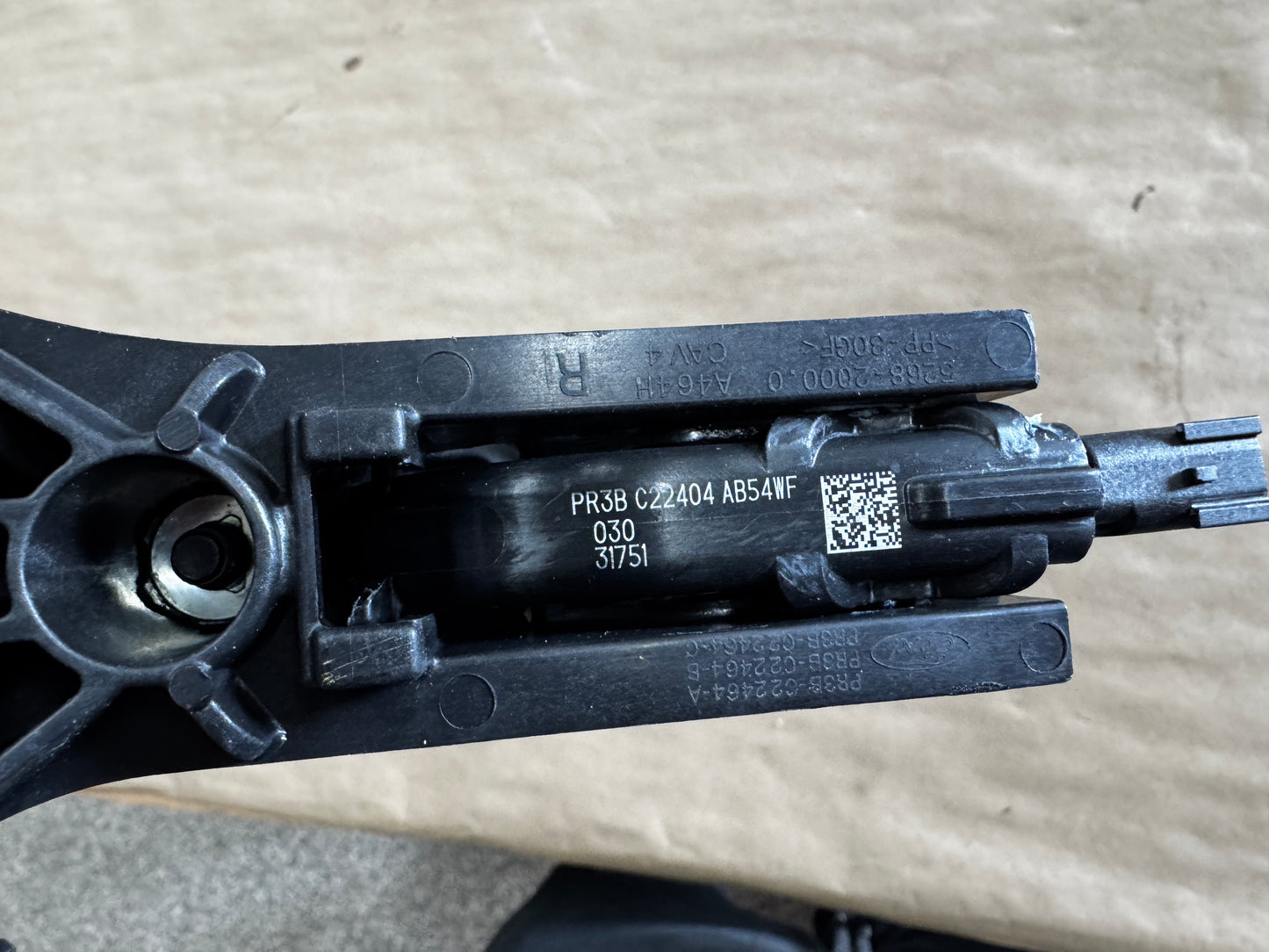 2024-2026 Ford Mustang RH Passenger Side Door Handle "YZ" - OEM