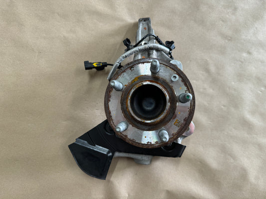 2016-2023 Chevrolet Camaro ZL1 SS LH Driver Side Front Spindle Knuckle Hub GM