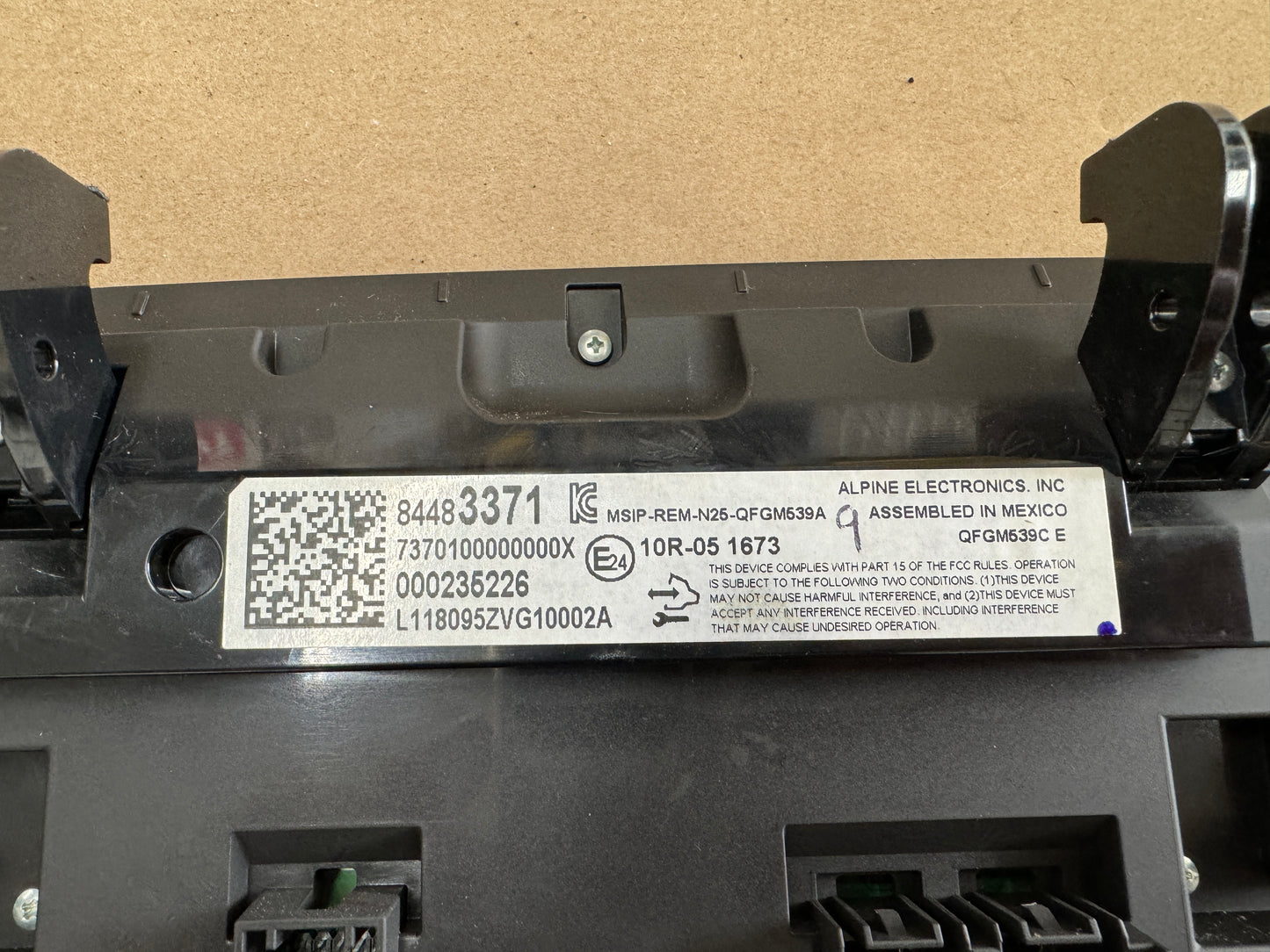 2018 Chevrolet Camaro ZL1 SS Premium Radio Face Plate Screen LED GM - OEM
