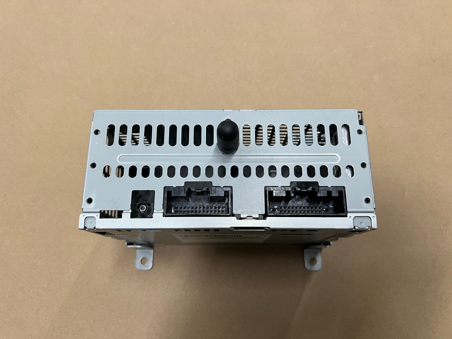 2018-2023 Ford Mustang Radio Head Unit NON Touch Screen 4" Display