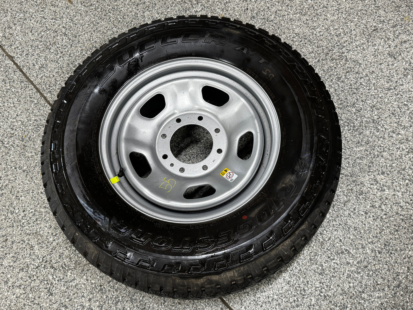 2023-2025 F-250 F-350 Super Duty 6.7 Spare Tire Bridgestone 275/70/18