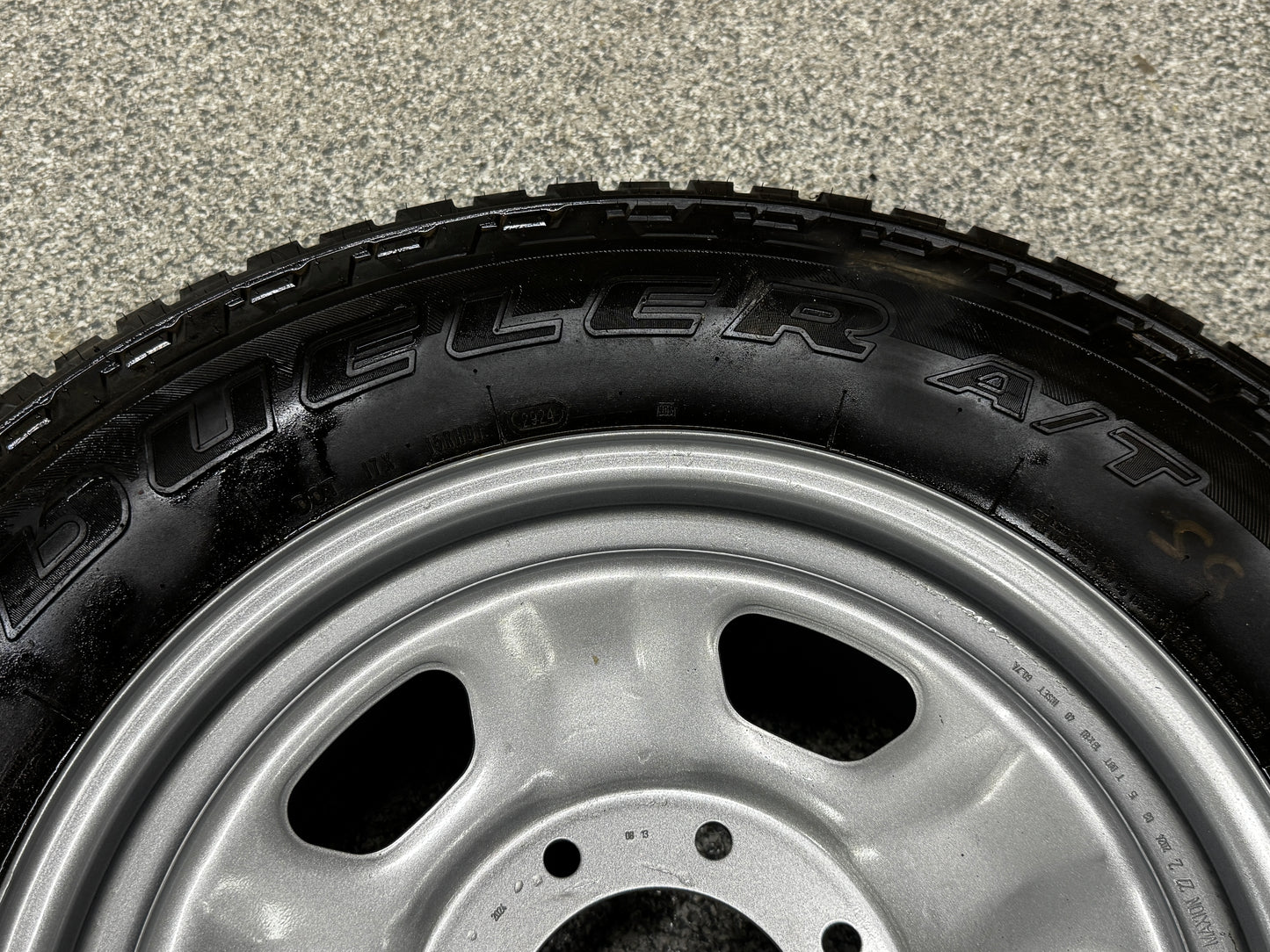 2023-2025 F-250 F-350 Super Duty 6.7 Spare Tire Bridgestone 275/70/18