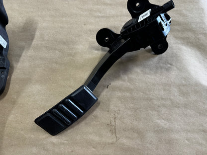 2024-2026 Ford Mustang GT Automatic Brake Pedal Assembly Accelerator Pedals