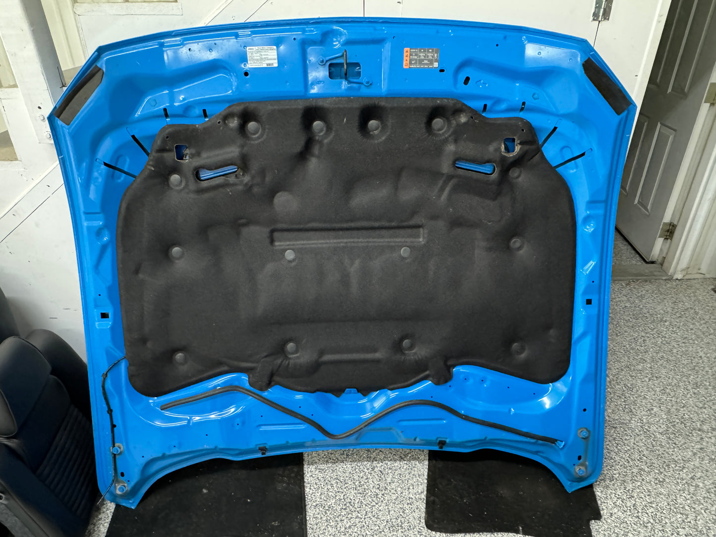 2018-2023 Ford Mustang GT Hood Vents Heat Blanket AE