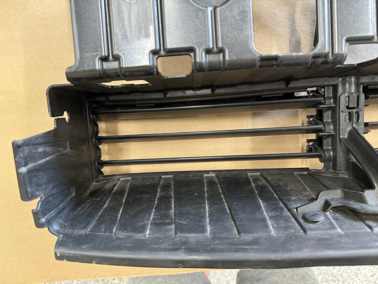 2018-2023 Ford Mustang GT Radiator Air Shutter Grille Assembly OEM