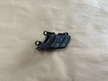 2015-2017 Ford Mustang GT RH Wheel Steering Button Sync Control