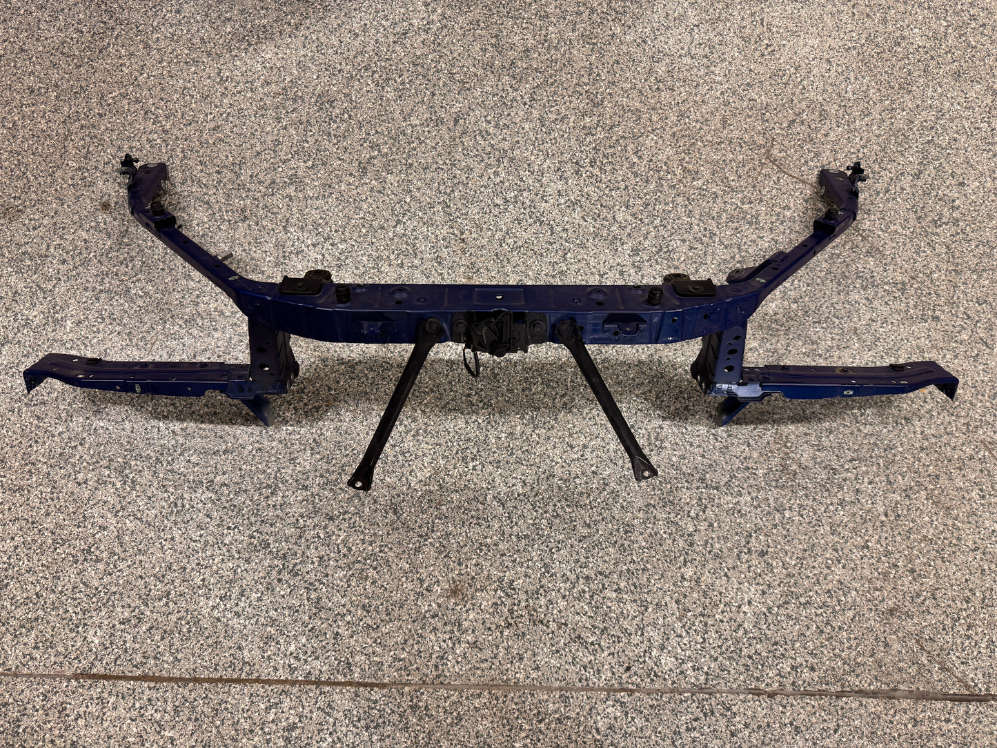 2019 Camaro SS Upper Radiator Support Tie Bar Core Support OEM