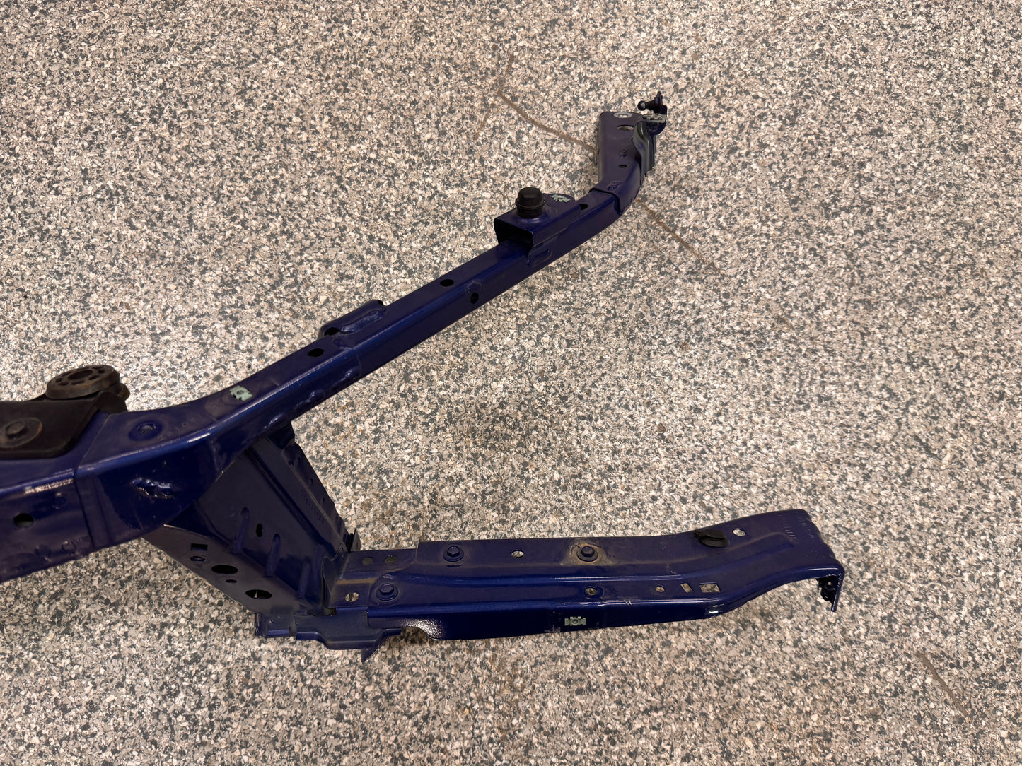 2019 Camaro SS Upper Radiator Support Tie Bar Core Support OEM