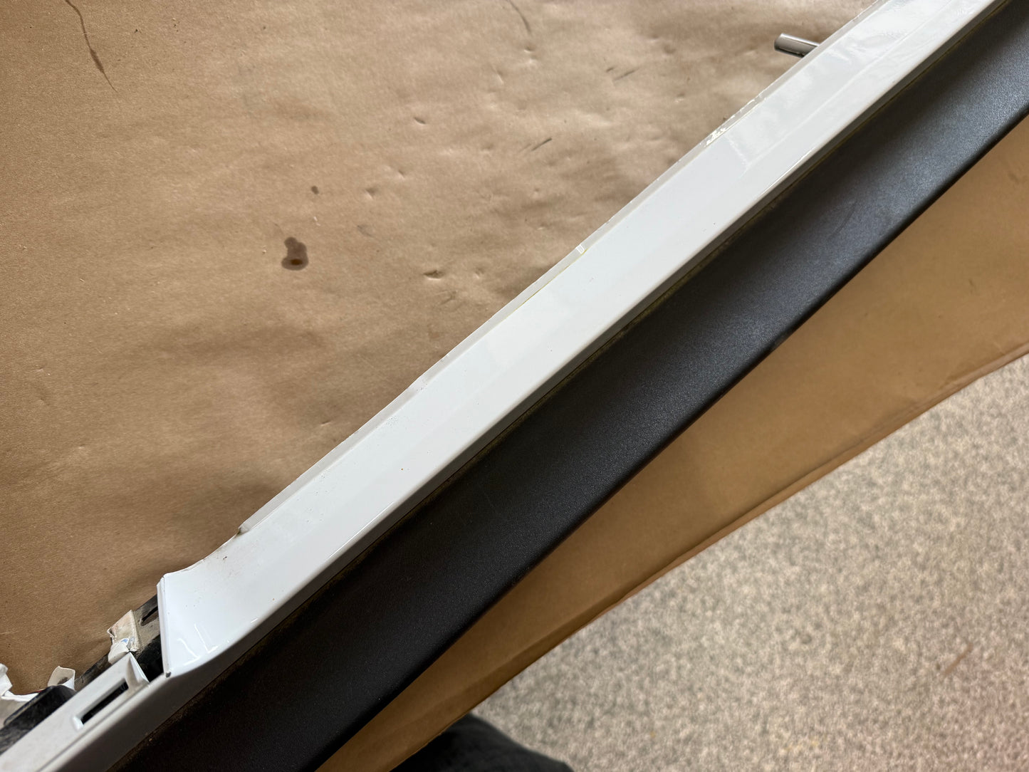 2015-2023 Ford Mustang GT Ecoboost LH Driver Side Skirt Molding "White"