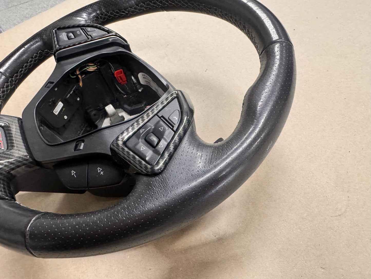 2019 Chevrolet Camaro SS LT1 Wheel Steering Black "Manual" - OEM