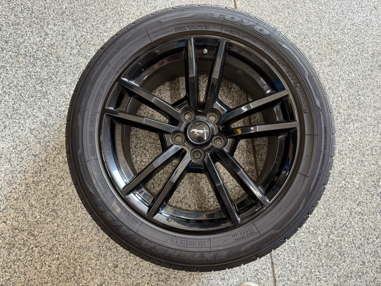 2015-2017 Ford Mustang GT 5.0 18x8" Wheel Toyo Tire 235/50/18