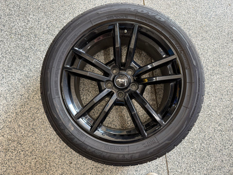 2015-2017 Ford Mustang GT 5.0 18x8" Wheel Toyo Tire 235/50/18