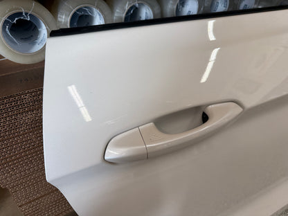 2015-2023 Ford Mustang GT EcoBoost RH Passenger Side Door Complete w/Glass
