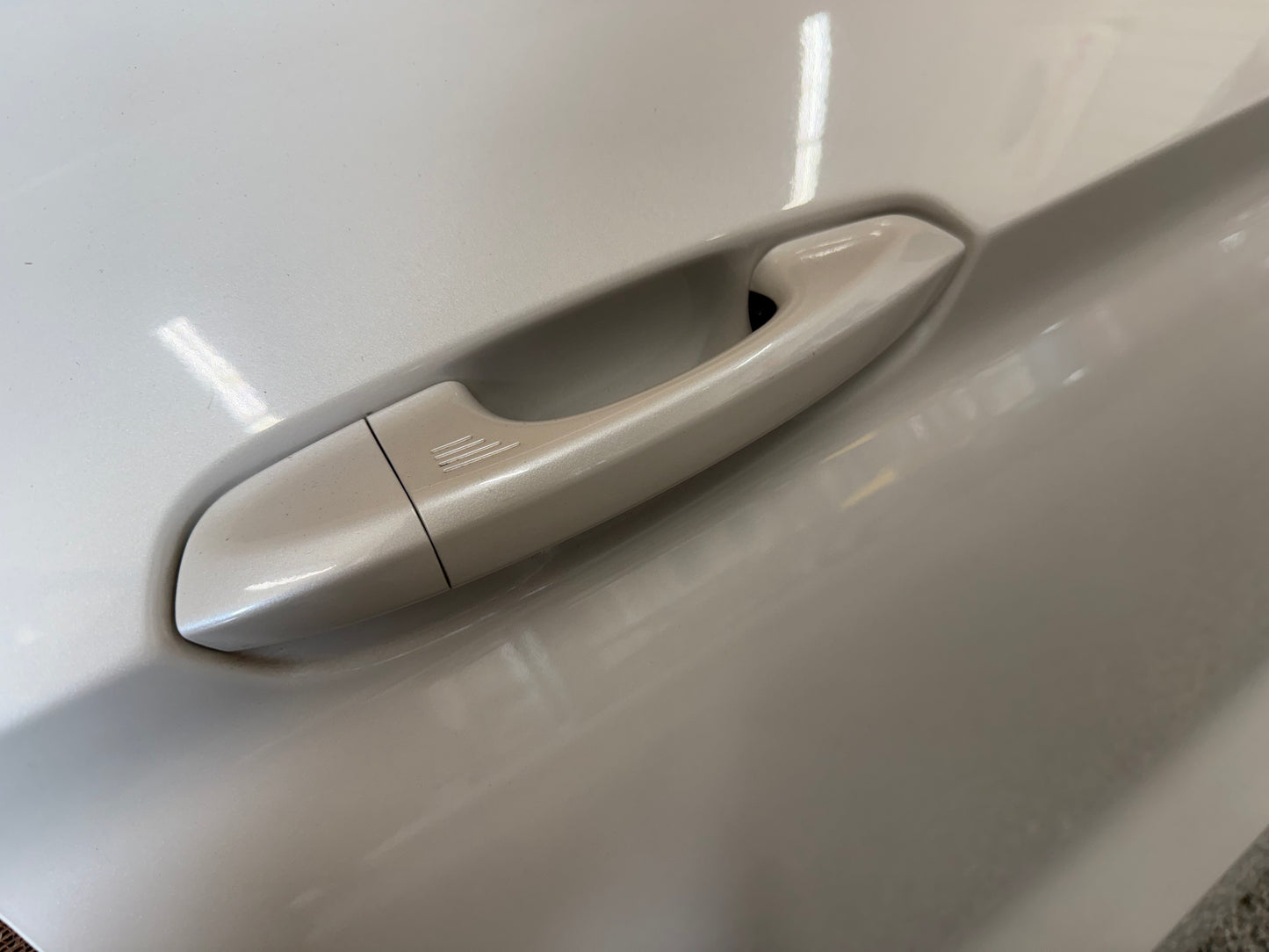 2015-2023 Ford Mustang GT EcoBoost RH Passenger Side Door Complete w/Glass