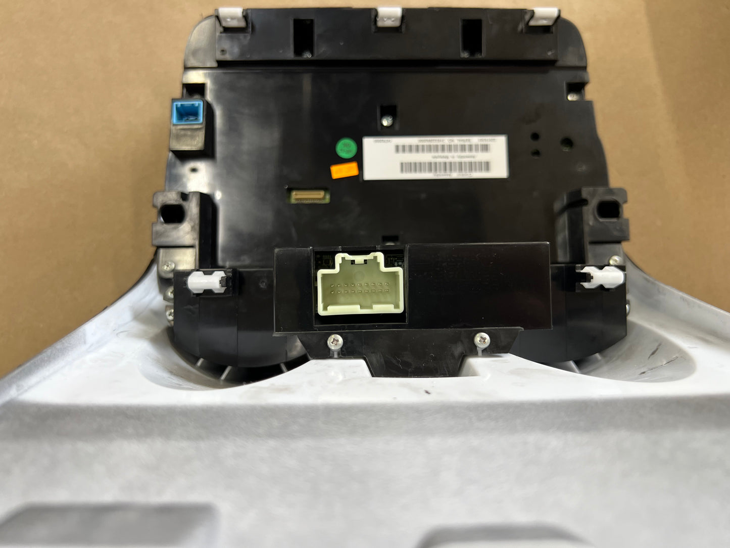 2014 Chevrolet Camaro SS MyLink Premium Radio Face Plate GM
