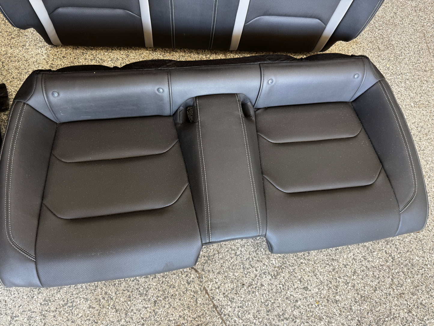 2016-2023 Chevrolet Camaro SS Coupe Front Rear Seats Black Leather - OEM