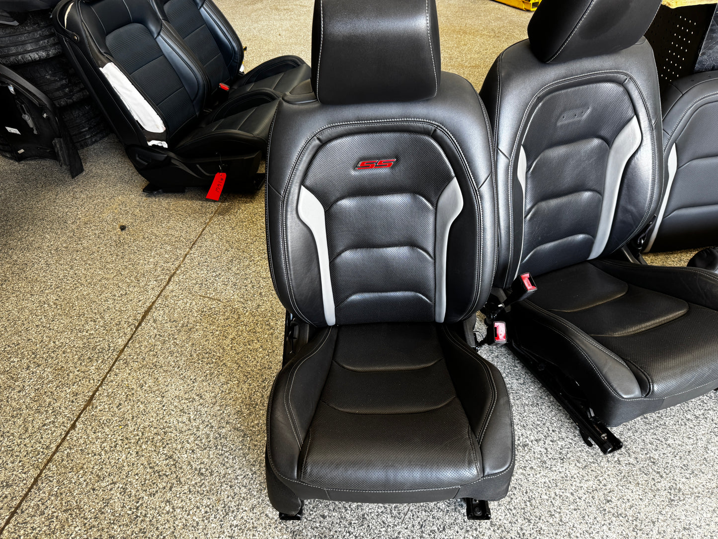 2016-2023 Chevrolet Camaro SS Coupe Front Rear Seats Black Leather - OEM