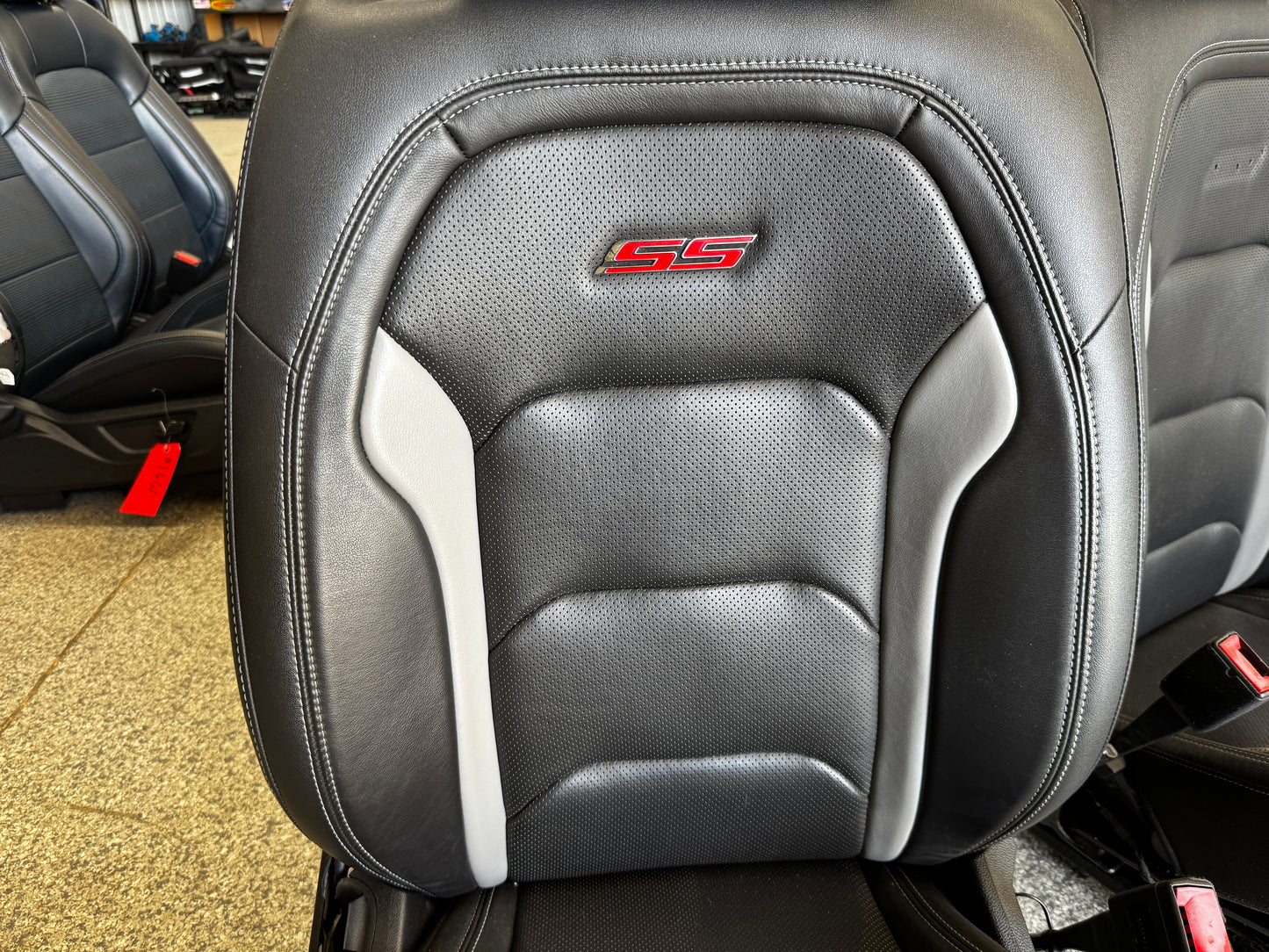 2016-2023 Chevrolet Camaro SS Coupe Front Rear Seats Black Leather - OEM