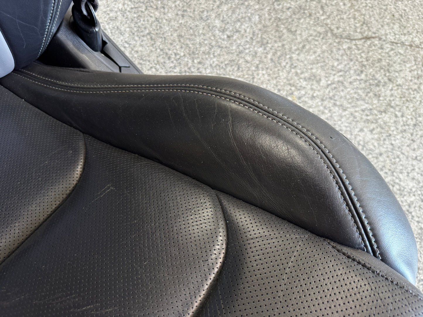 2016-2023 Chevrolet Camaro SS Coupe Front Rear Seats Black Leather - OEM