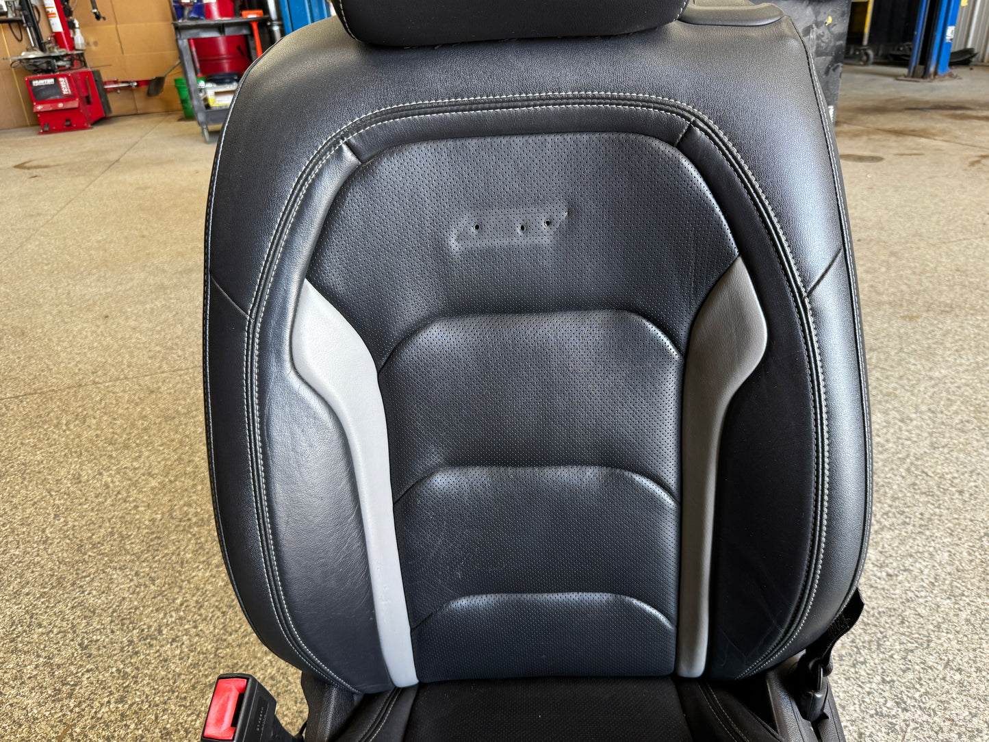 2016-2023 Chevrolet Camaro SS Coupe Front Rear Seats Black Leather - OEM