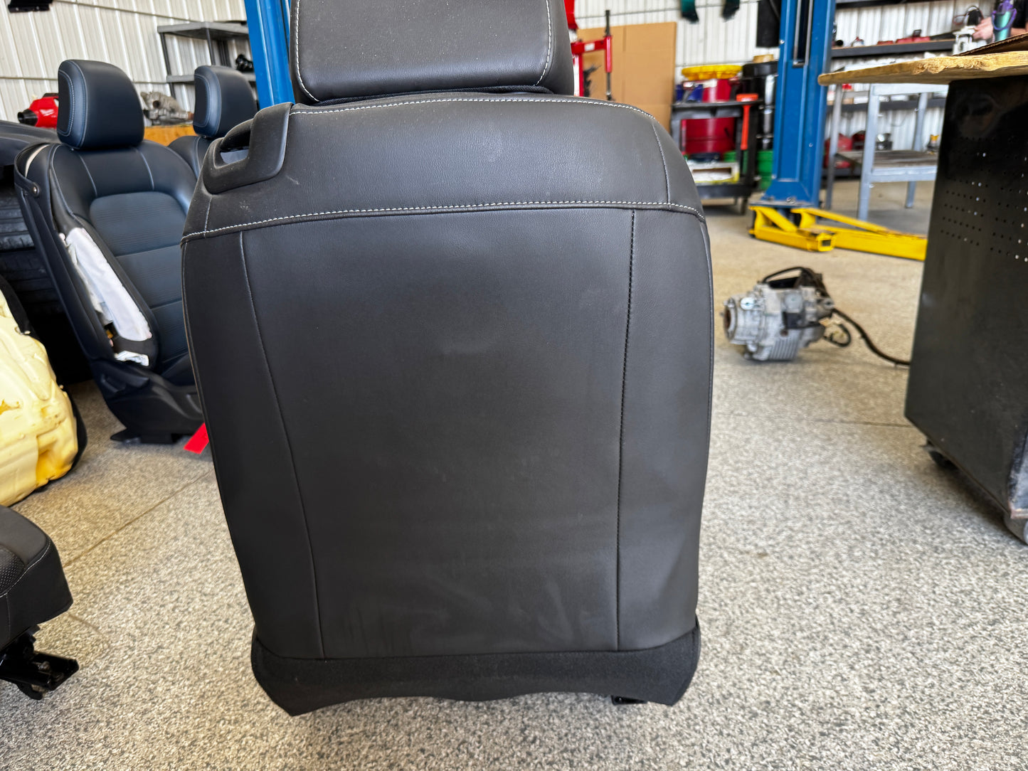 2016-2023 Chevrolet Camaro SS Coupe Front Rear Seats Black Leather - OEM