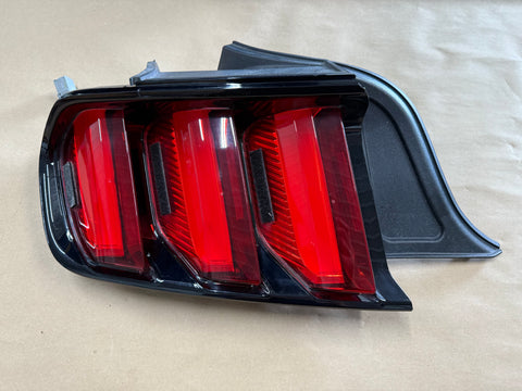 2015-2017 Ford Mustang GT350 GT V6 EcoBoost Tail Light LH Driver Side LED