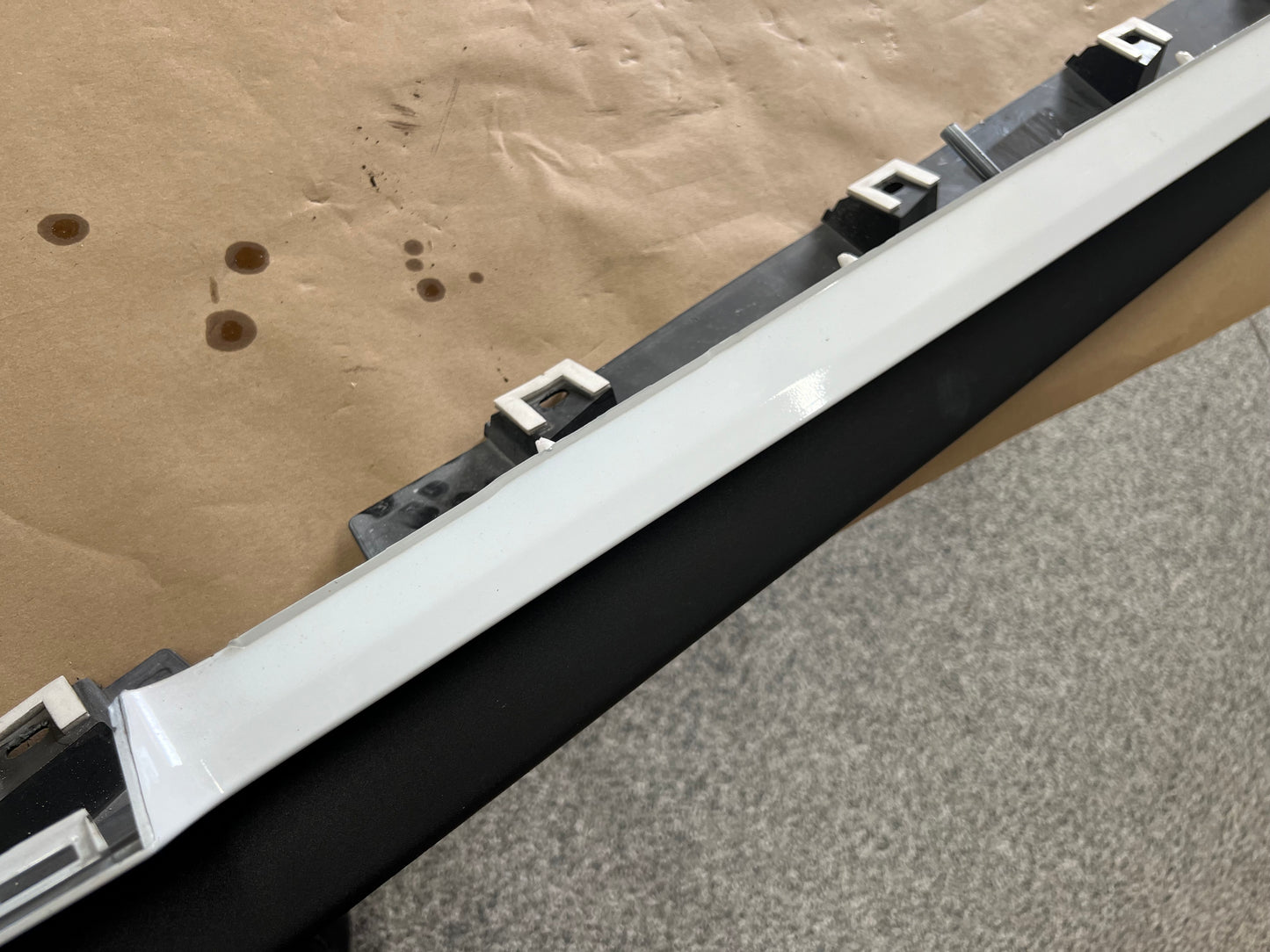 2015-2023 Ford Mustang GT Ecoboost LH Driver Side Skirt Molding "White"