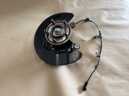 2015-2020 Ford Mustang 5.0L GT LH Driver Side Front Spindle Knuckle Hub