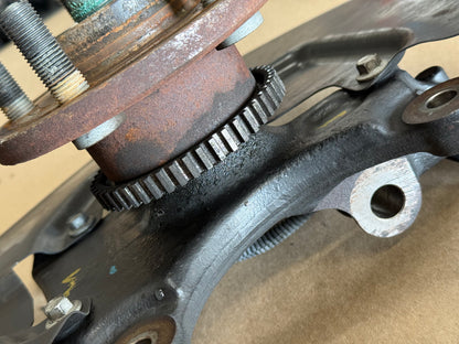2015-2020 Ford Mustang 5.0L GT LH Driver Side Front Spindle Knuckle Hub