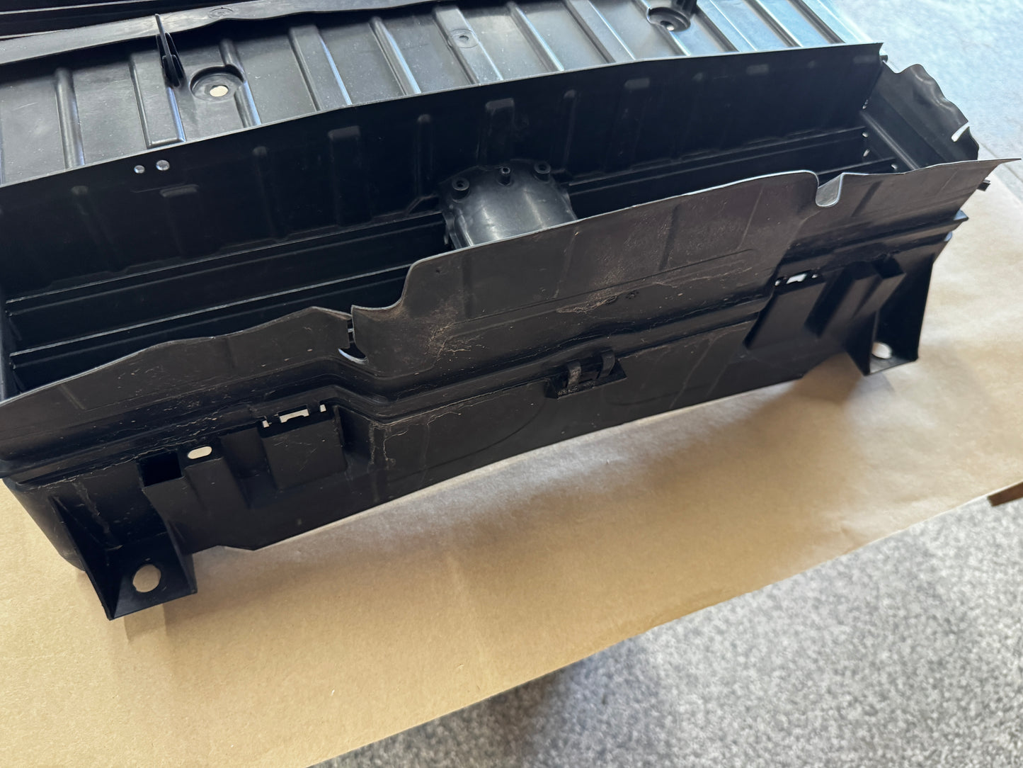 2024-2026 Ford Mustang GT Radiator Air Shutter Grille Assembly - OEM